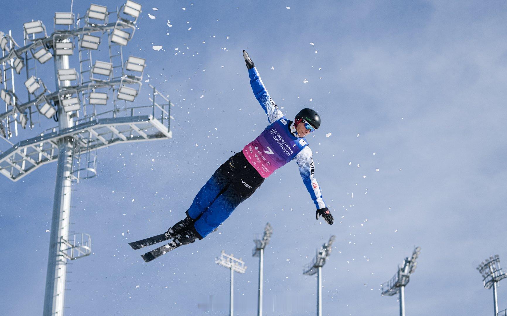 12月20-21日，2025-2026赛季国际雪联自由式滑雪空中技巧世界杯决赛将