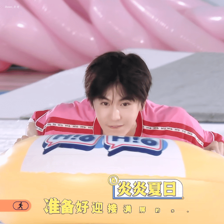 燥候俺们71.张凌赫慕容清峄 .张凌赫你好星期六