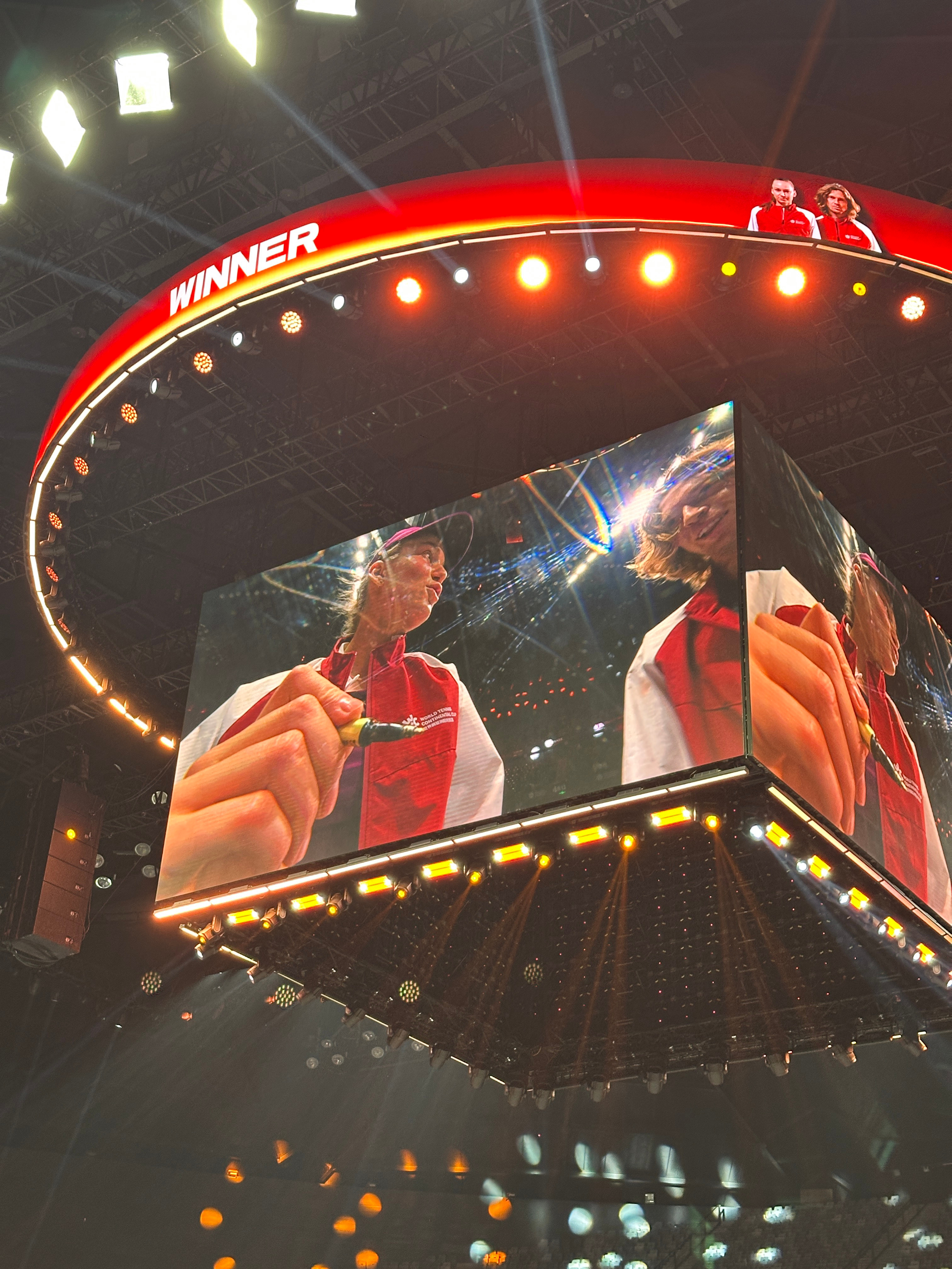 wtcc世界网球洲际对抗赛 刚才卢布列夫在笑啥是莱巴金娜签错了字么🤔atpbo