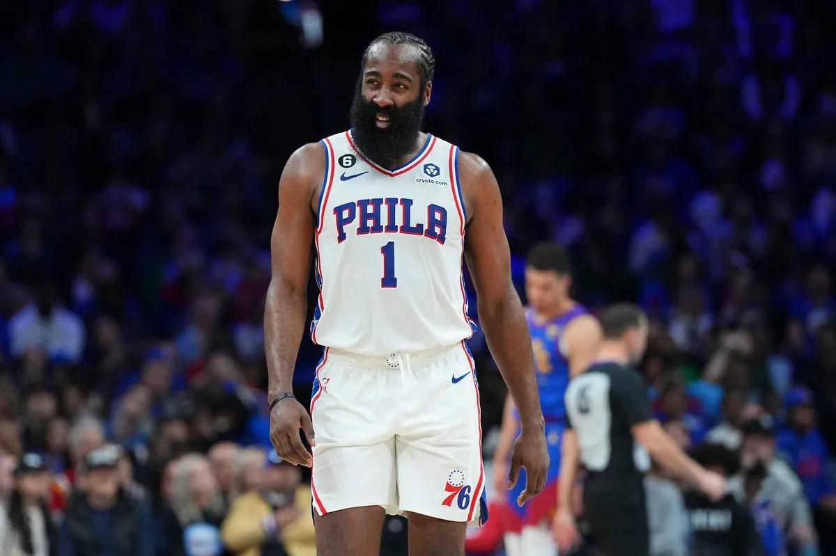 欧文为哈登发声，他真是NBA正义的使者！

当哈登在中国炮轰莫雷是骗子之后，NB