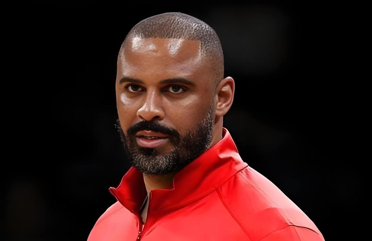 绝杀遮丑！火箭赢球全靠球员硬扛，乌度卡别耽误争冠了！
 
火箭1分险胜热火，阿门