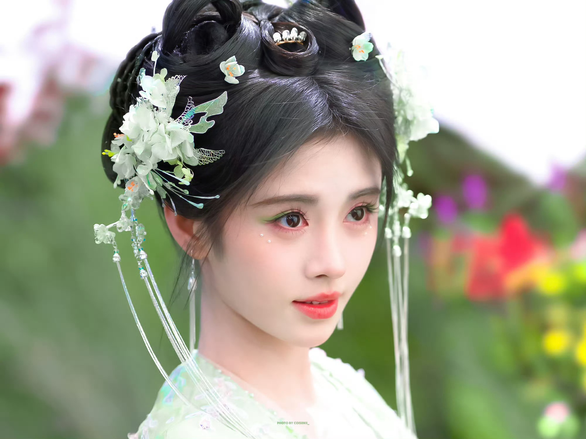 鞠婧祎千香尊嘟好美，恶意黑剧的给大家挡灾