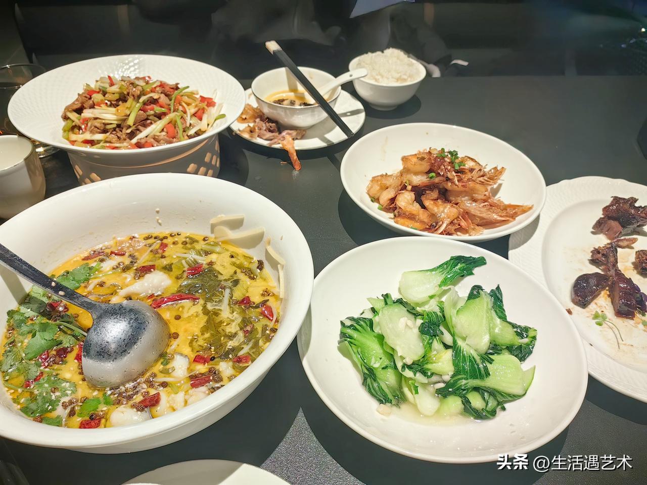 晒图笔记大赛今日美食——改吃，吃；改喝，喝！感谢伟大的新中国！