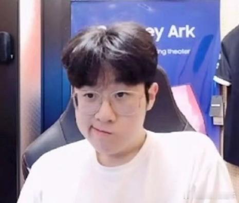 HLE把LYON拖进决胜局！印度神王对的起队友给你的优势吗，帮了一个害人精出来，