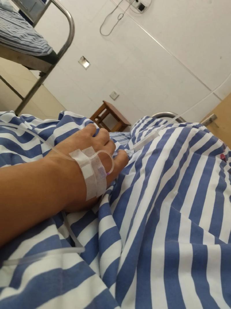 心被老婆耗干了？
老婆病了。伺候着端屎端尿，花钱治病，我没二话，这是我应该的。