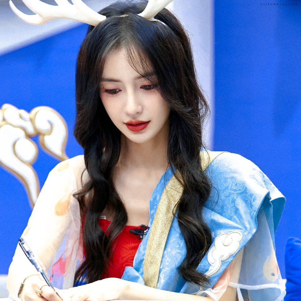 angelababy 🍱angelababy遇见你是我最幸福的事 你再不好都是