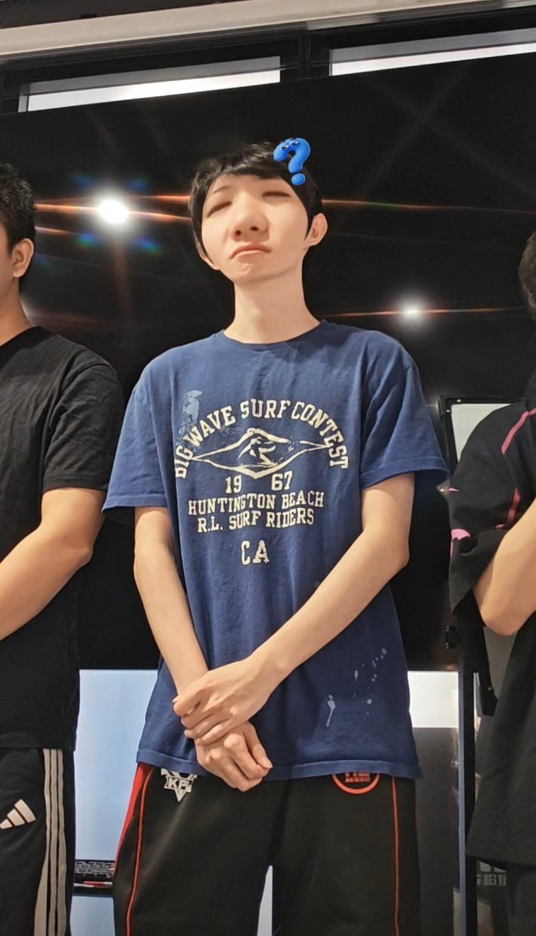 一诺xbc 命令所有人现在立刻去看这个萌萌的问号特效诺。🥺又啵啵了 xbc的微
