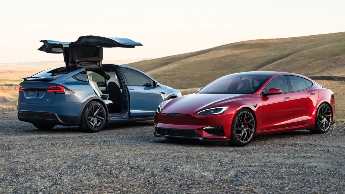 特斯拉确认，搭载HW3硬件的Model S/X马上就要推送FSD V14 Lit