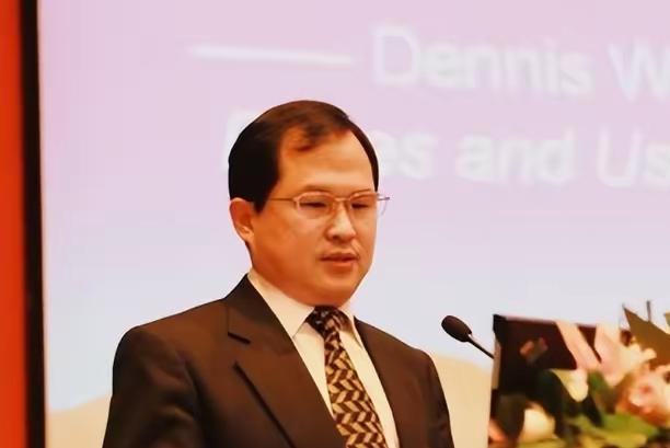 "中美关系恶化的责任不在美国，中国应该看看自己的问题！"这句话出自中国教授胡伟之