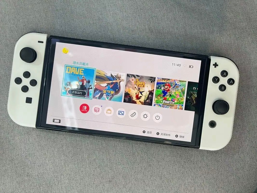 你的初代Switch吃灰了吗 我的Switch已经好几个月没开机了，躺在角落像个