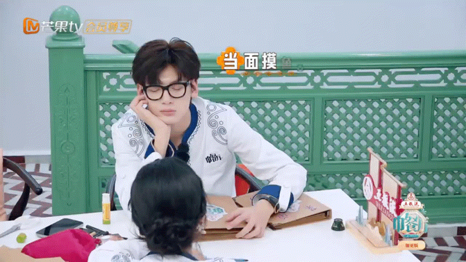 翟潇闻闭眼一秒就被恶剪了翟潇闻闭眼一秒，沈月的恶剪就就绪了，后半段看着挺唬人，前