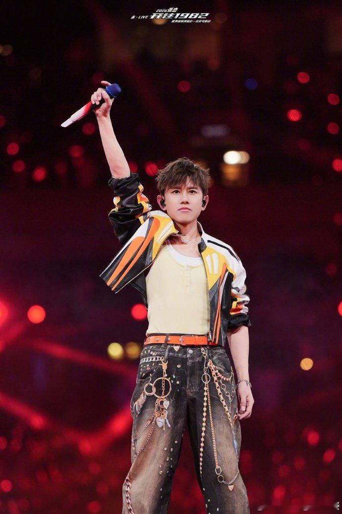 张杰别抽他了抽我 现场念座位号邀请上车，四舍五入等于被杰哥亲自点名，我真的太想被