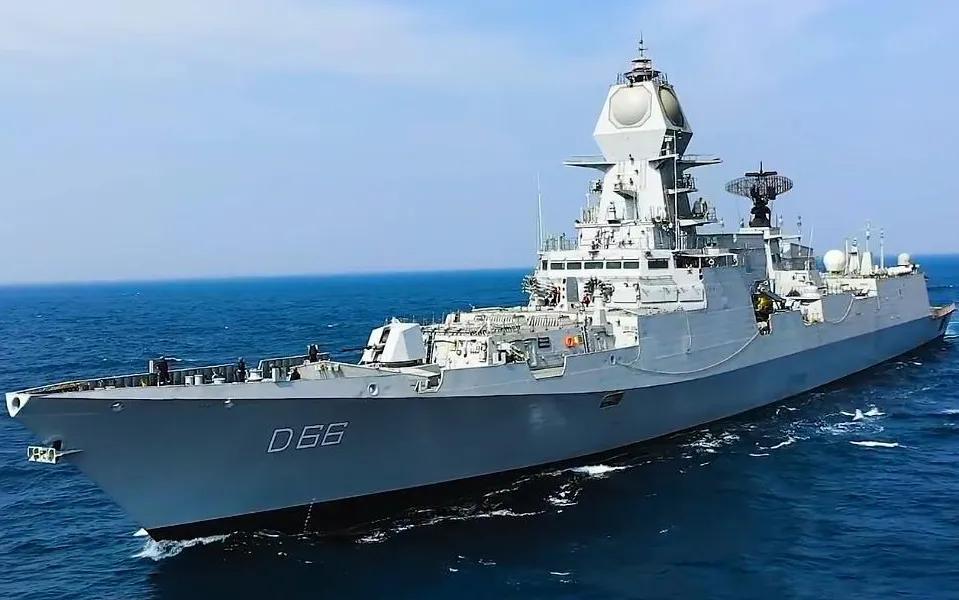 印度海军将派遣五艘军舰到阿拉伯海域，将护航曼德海峡至印度海岸之间的航道安全，分别