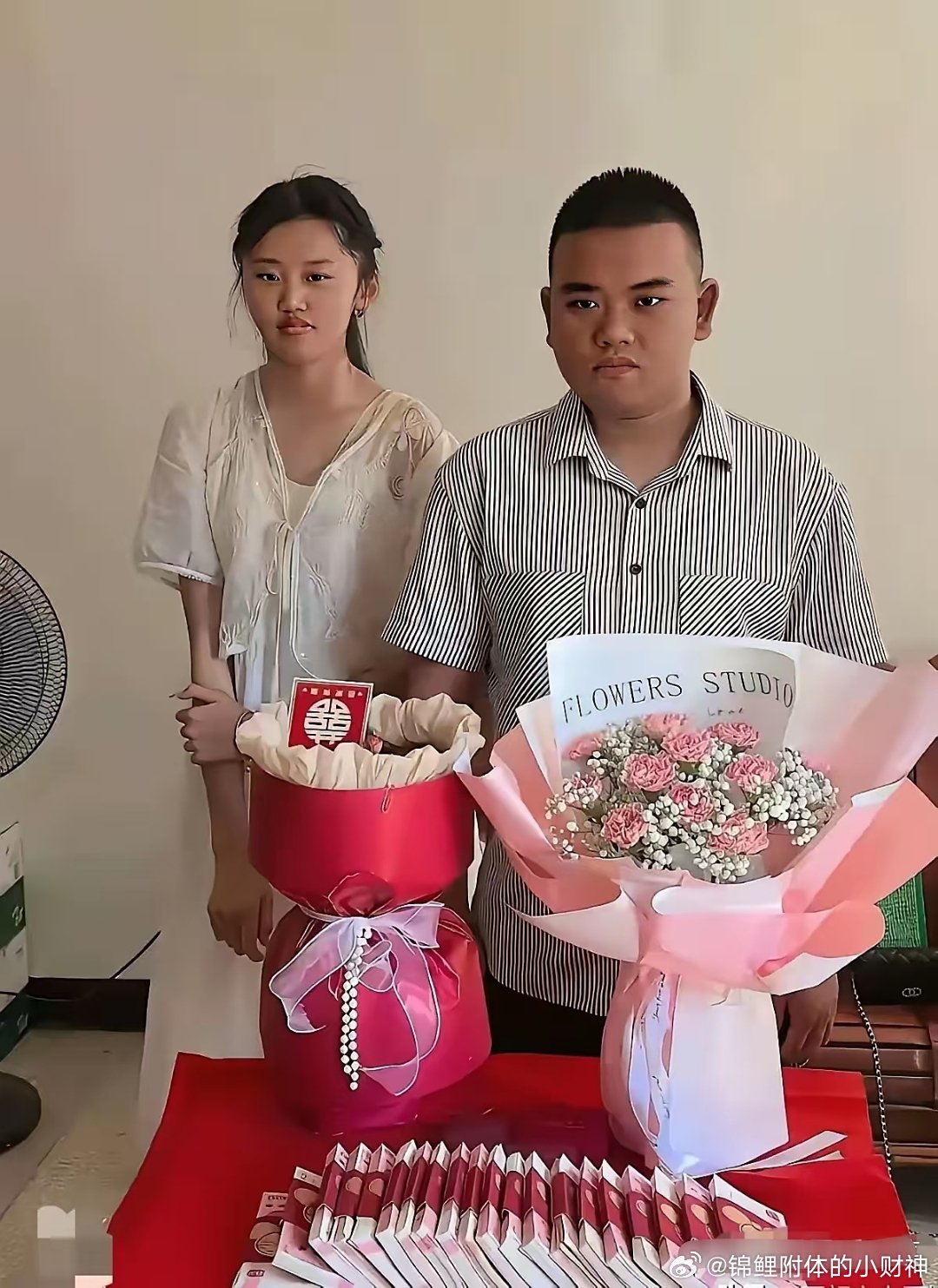 订婚这一幕，不得不说，惊呆了，这彩礼炫得我哑口无言 ​​​