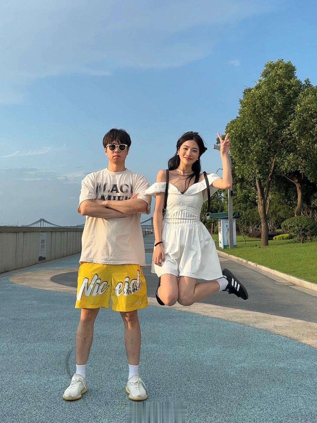 试问路人的心情_______本人觉得我的打卡标志还不错 ​​​