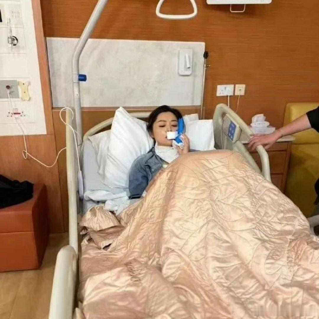 是演破地狱里女儿的那个女演员缝了五十多针，还是在面部……这个拍摄环境怎么回事啊！