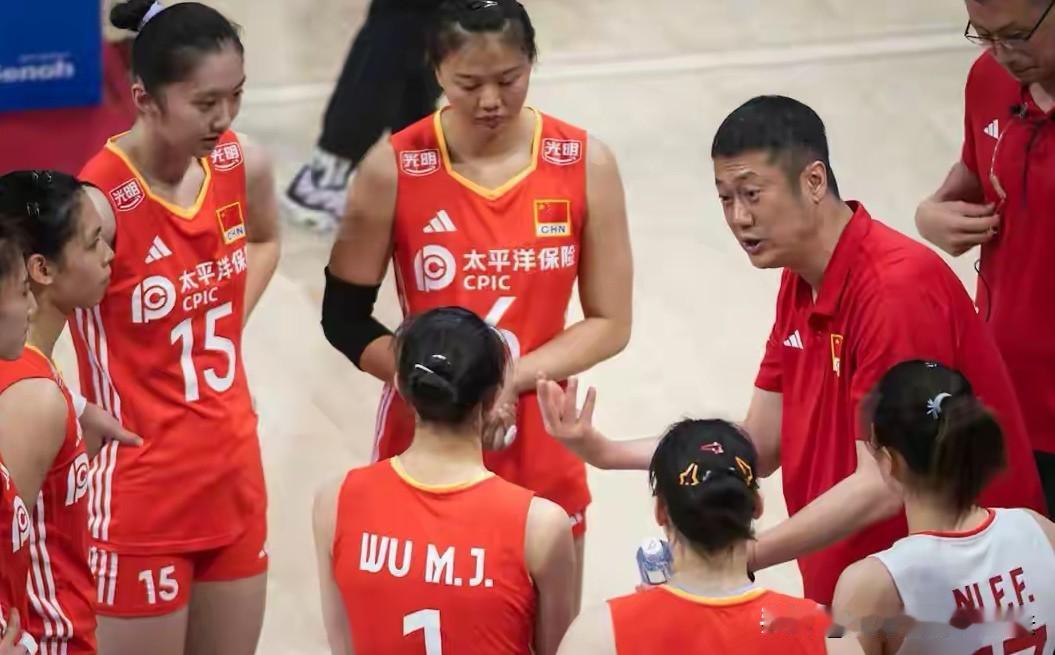 中国女排，创15年来世锦赛最差战绩
塞尔维亚，创19年来世锦赛最差战绩
法国女排