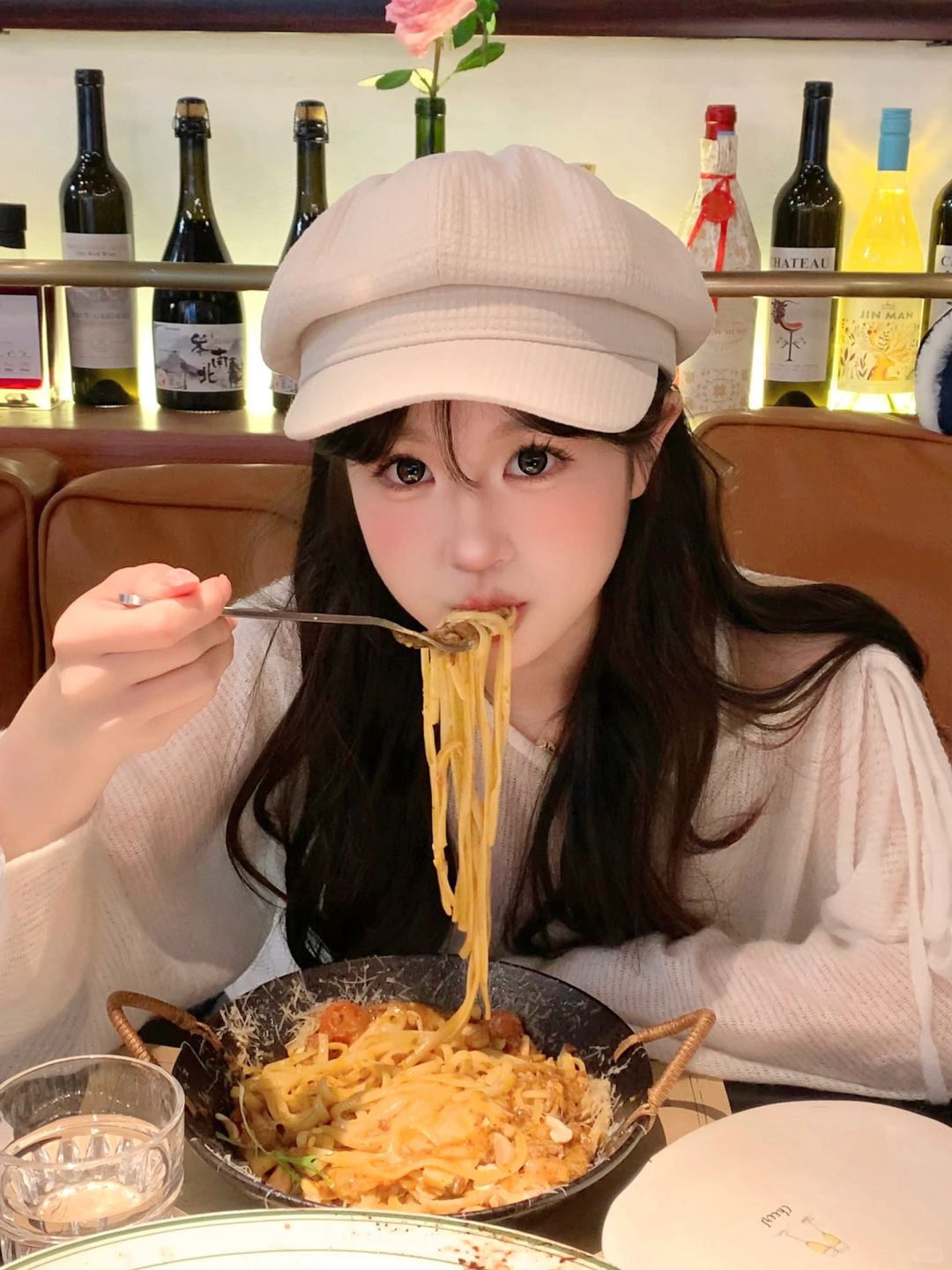 方圆脸i人吃饭拍照姿势🍝