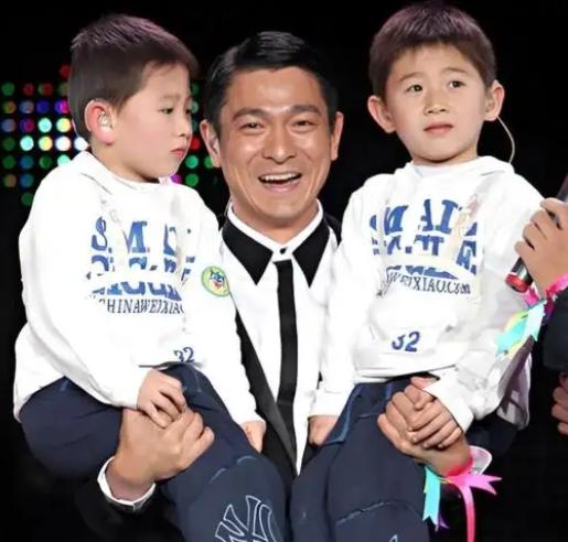 2011年，朱丽倩和刘德华备孕三年仍没有任何动静，无奈之下只能选择去做试管婴儿，