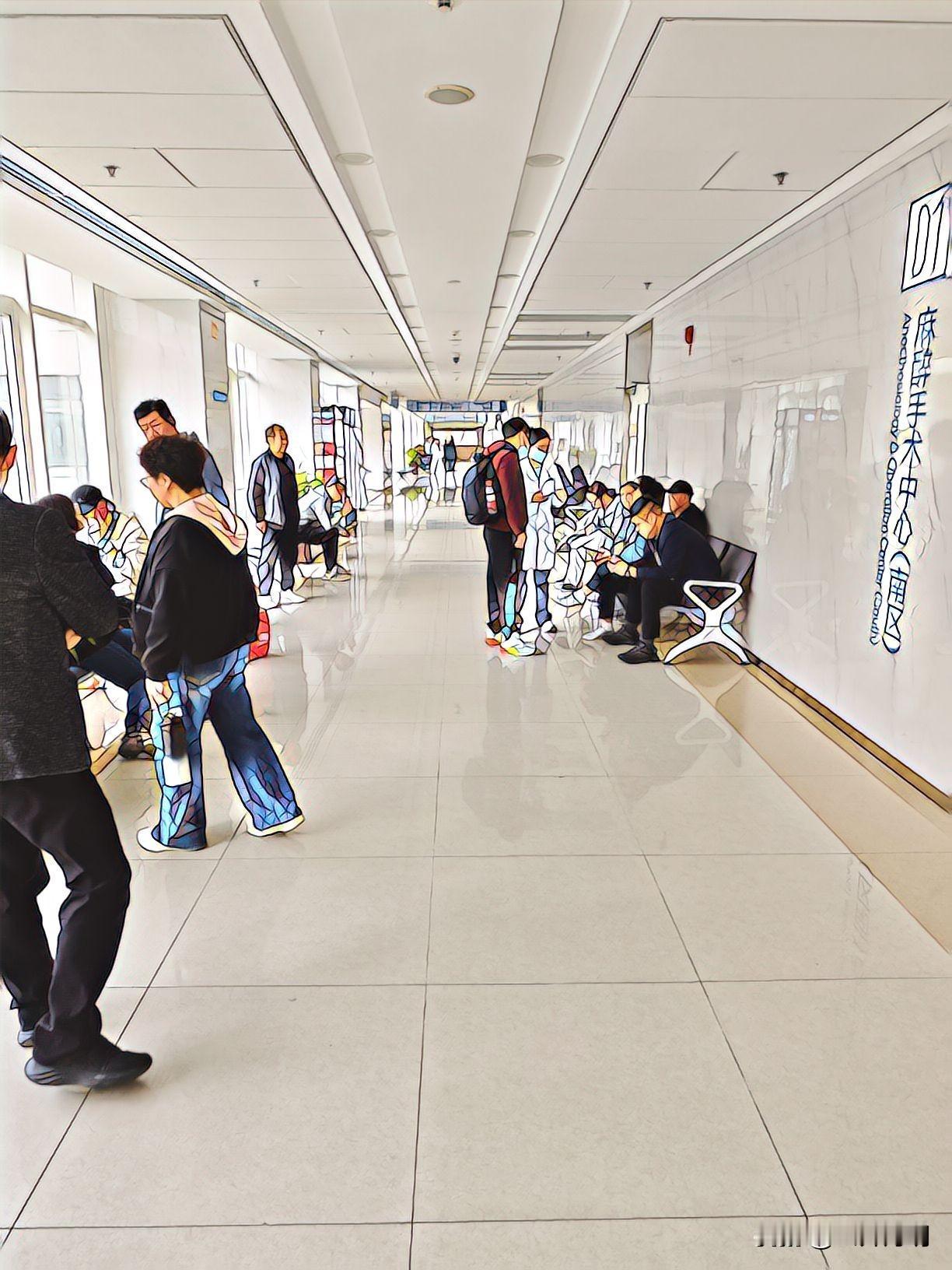 手术台上的在渡劫，在外面等的人也很担心😟。看了一下今天做手术的，年龄最大的97