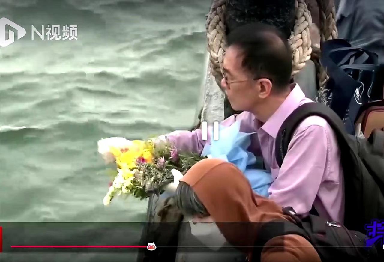 在这个快节奏、信息碎片化的时代，或许我们都习惯了用“点赞”、“评论”来表达感情，