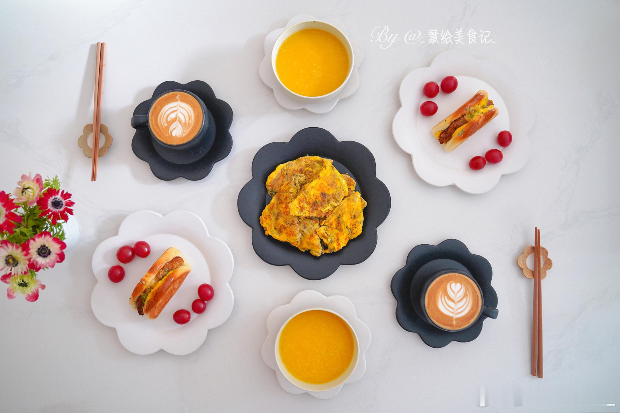 早餐香椿炒鸡蛋、南瓜小米粥、猪扒包、咖啡~新周早呀[鲜花] ​​​