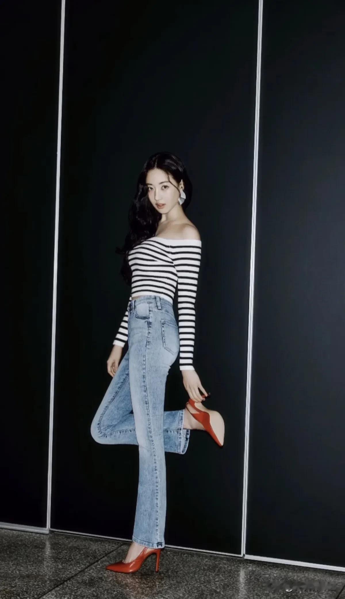 22日，演员金莎朗在自己的Instagram上写道