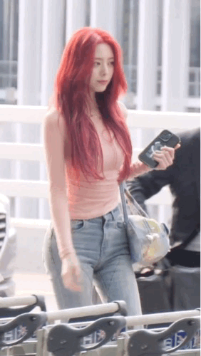 申有娜的牛仔裤穿搭！你认为哪种女孩最迷人申有娜 牛仔裤 牛仔裤穿搭之美 申有娜穿