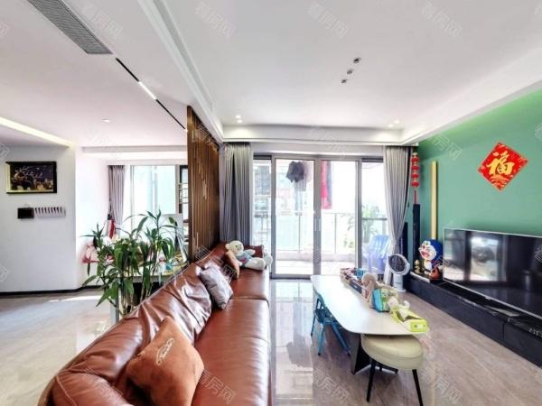 深漂15年，砸150W精装修的“豪宅”，如今含泪降价300W求清仓！这哪里是卖房