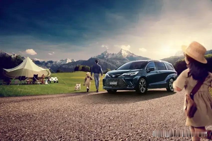 这就是赤裸裸的现实：

油车30万：使用10年，油费10年，卖5万

电车30万