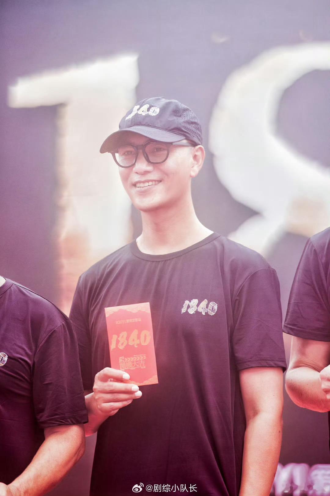 陈坤为演林则徐增肥8斤 陈坤的敬业藏在细节里：为演林则徐增重8斤，只为脸上多一点