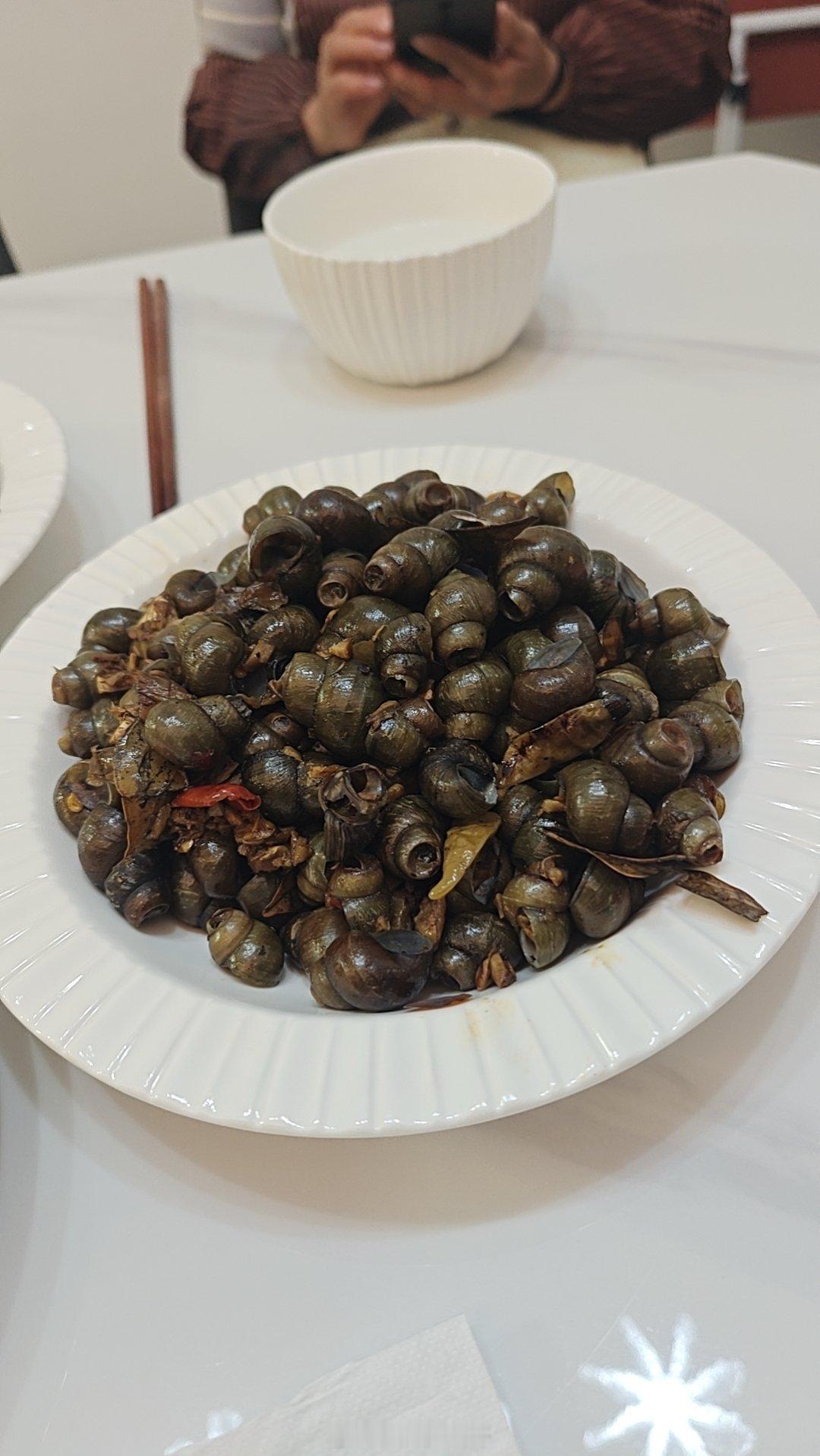 来说说，你多久没嗦过田螺了？ 