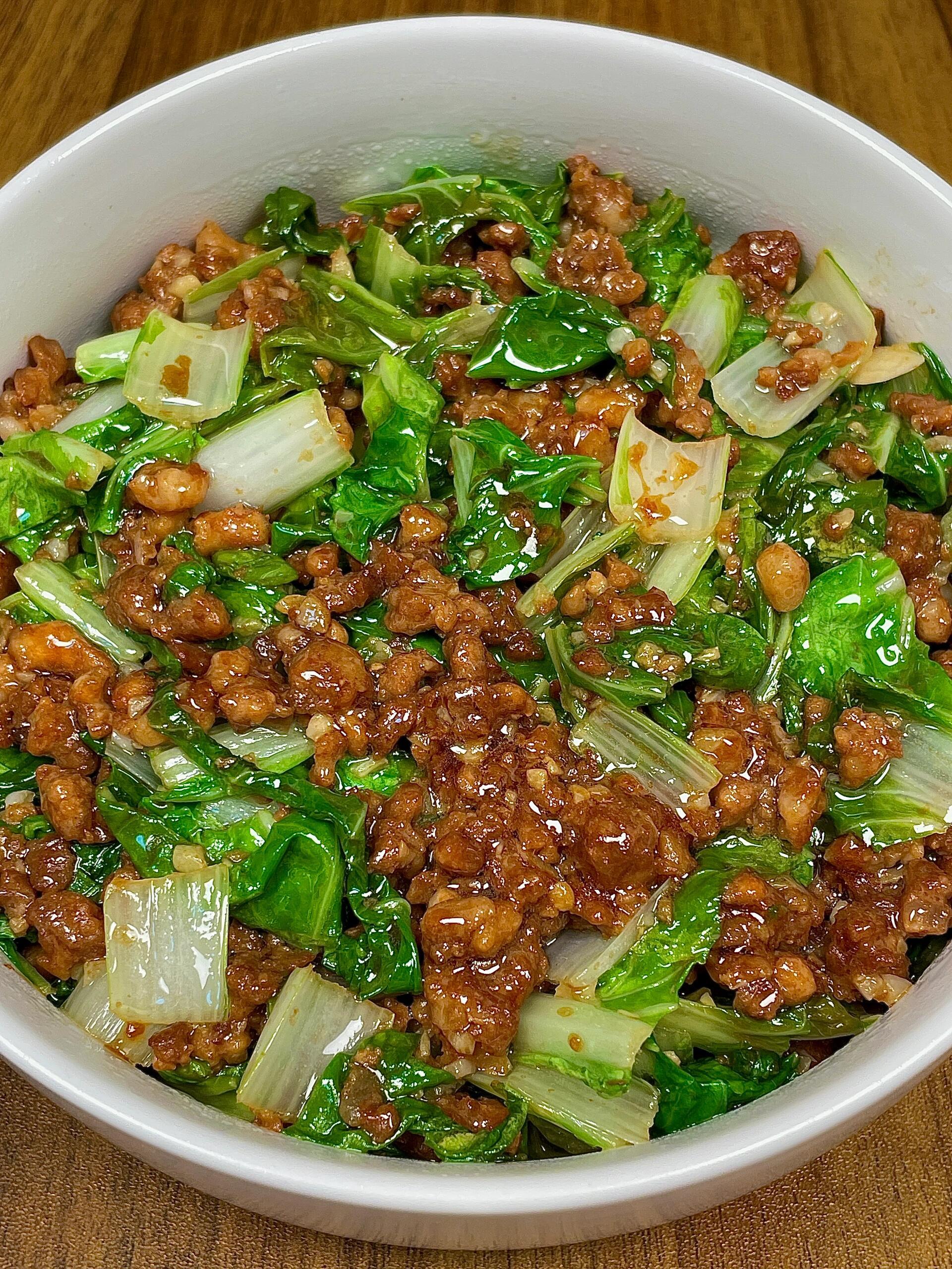 今天分享一道好吃又下饭的家常美食。肉末小白菜。巨巨巨好吃😋喜欢的家人们赶紧去试