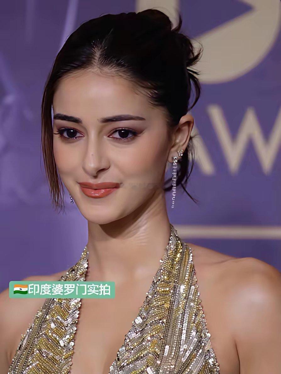 印度婆罗门人，像我们的新疆人不知道这里有什么关联哦，你们有明白的吗？ 