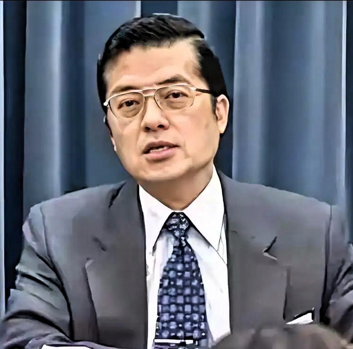 张荣恭明确表示：两岸关系不是两国关系，是同属一个中国的关系。

这才是国民党高层