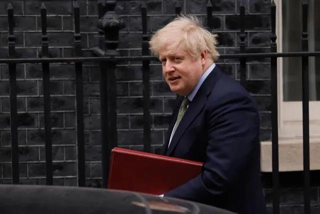 不服梳的头型，又开始不服输了！英国前首相约翰逊又有新职务了！这次由乌克兰亲自任命