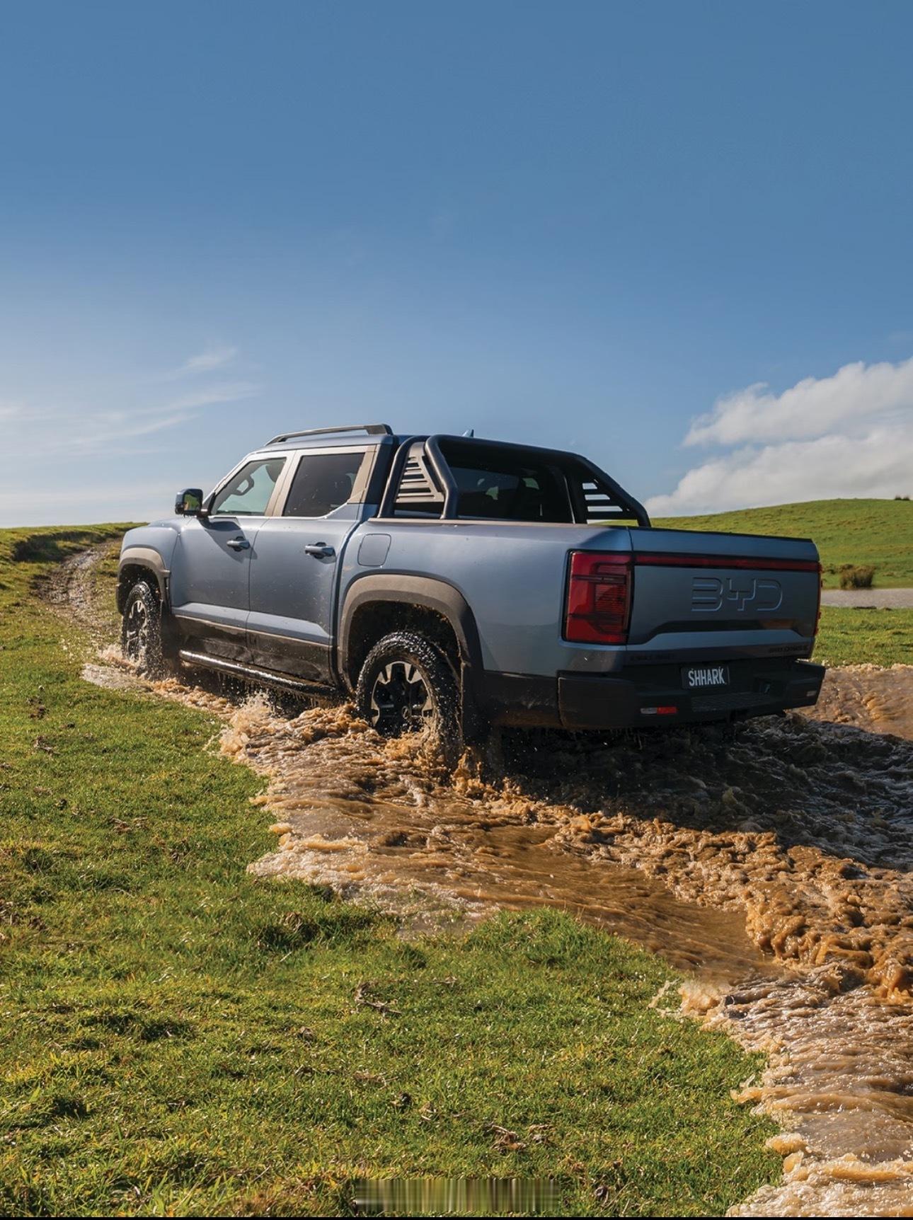 拿下国内资质的比亚迪鲨鱼皮卡，不是一款初出茅庐的新品，而是带着全球市场战绩归来的