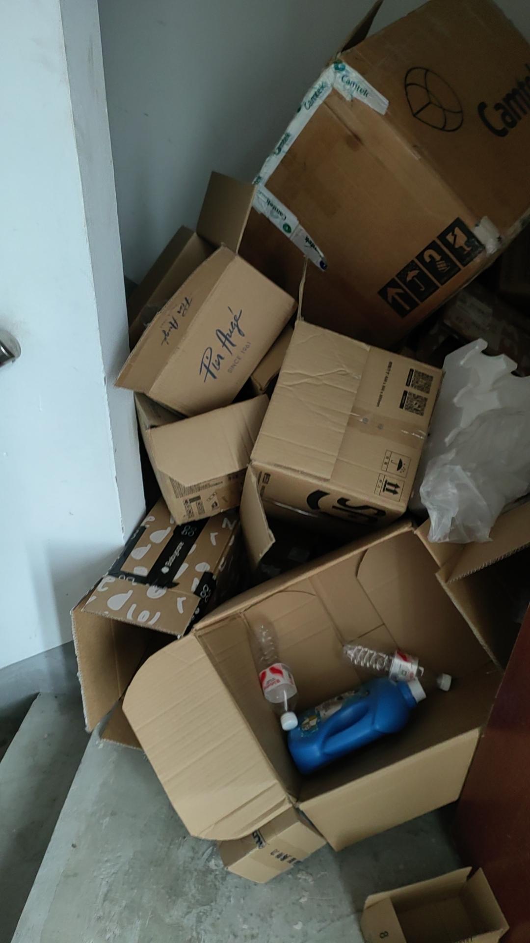 晒图笔记大赛这里的左邻右舍真好，双休日我出门游玩两天，没想到我放废品的小空间，尽