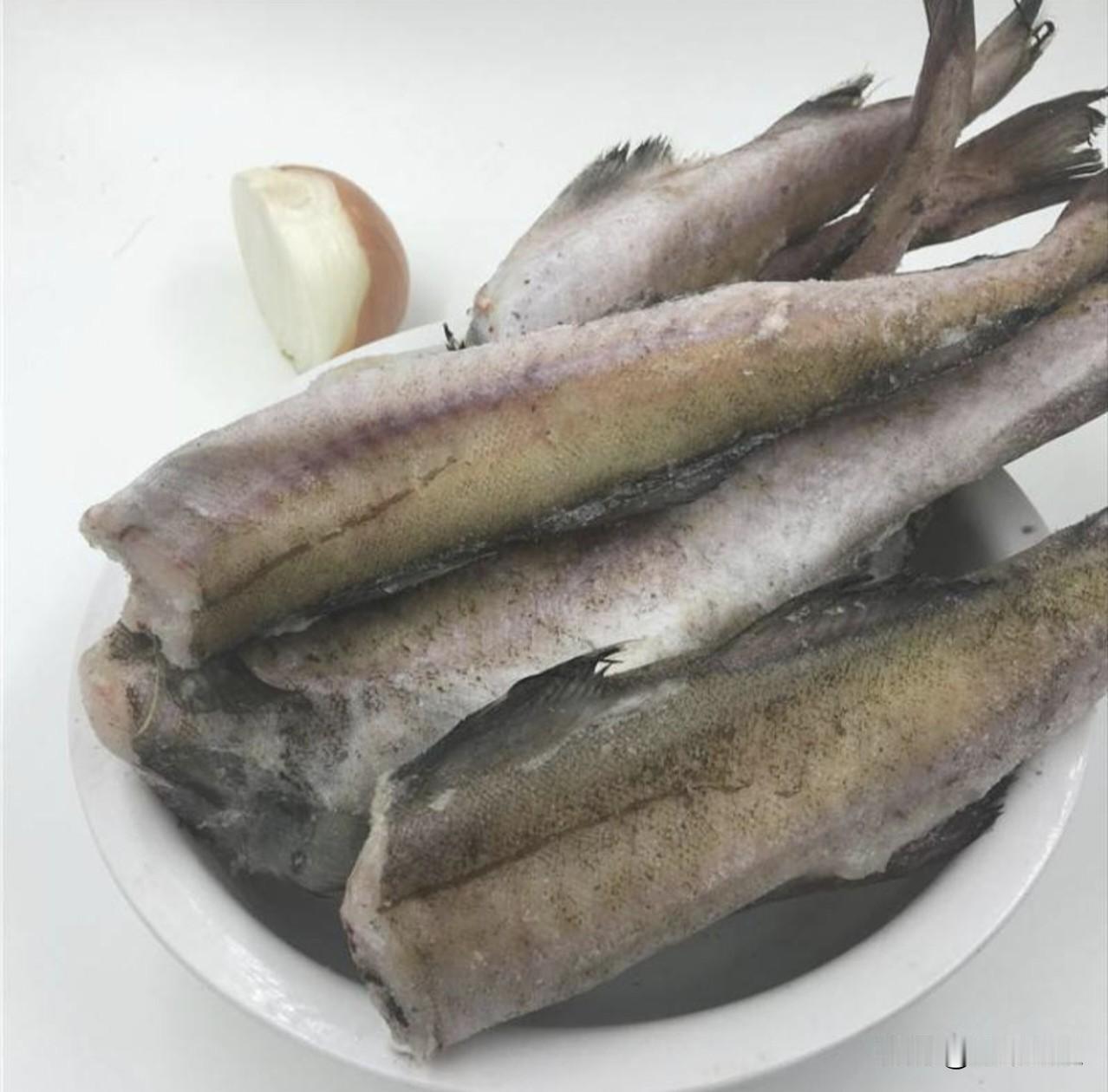 欧盟还在香喷喷吃着俄罗斯鱼类。 据《明镜周刊》报道，最新制裁条款欧盟因鱼条问题及