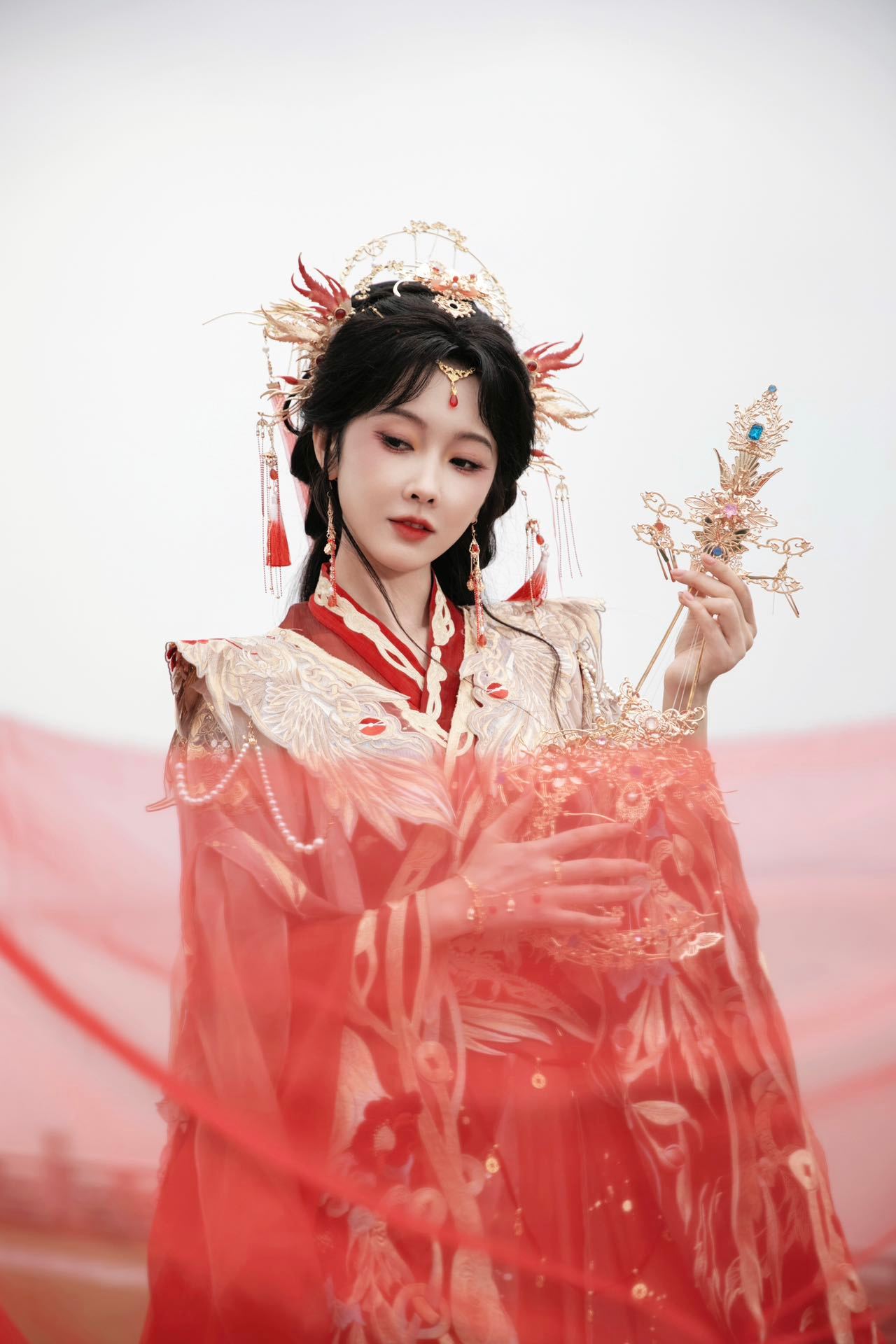 宣璐影视寒冬为工作变E看完觉得又心酸又敬佩。行业大环境这样，还能不抱怨、主动去“