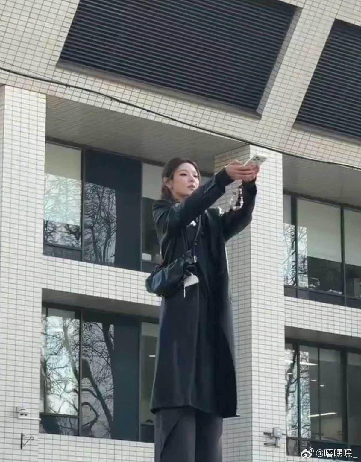 张予曦颜安书桓给依萍送礼物我妈妈开心就好 