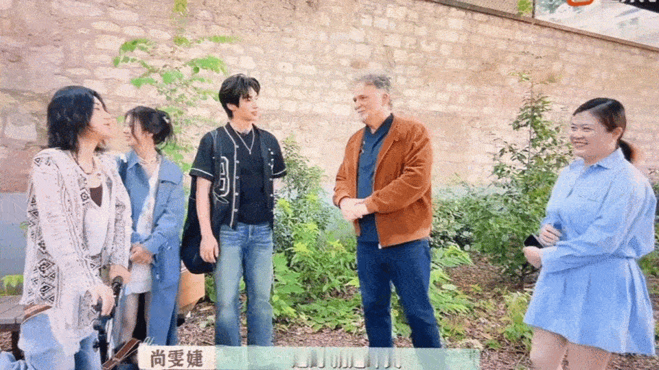 尚雯婕法语把赵昭仪说的一愣一愣的尚雯婕的法语技能直接开挂，赵昭仪的表情从