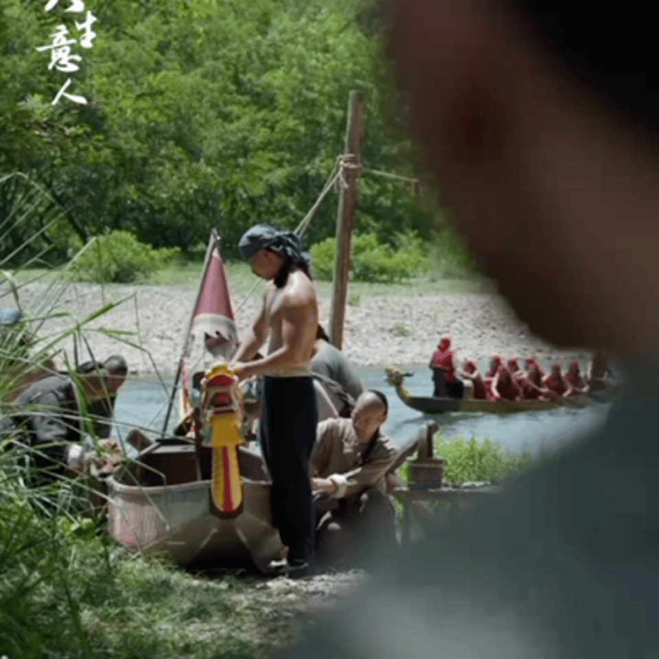 出场以为是群演后面没他没得演 《大生意人》里古二刚出场，我满心觉得就是个凑数的群