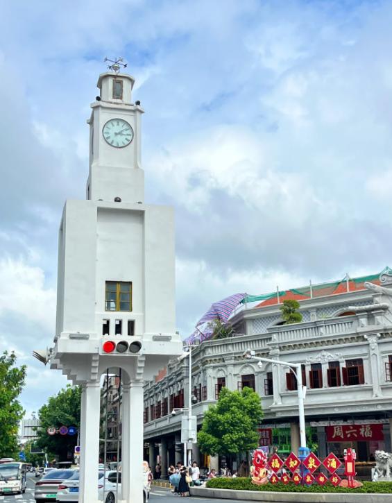 问句午休被骂没教养？职场傲慢该醒醒了
亲爱的朋友们大家好，我是海林小百科，今天我