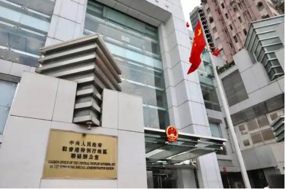 香港不上交中央一分税，中央也不给香港拨一分钱，还不准发地方债——财政明明在“裸奔