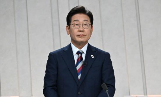 8月18号，韩国对华外交的起手式终于开始了。根据韩联社的消息，李在明准备派遣特使