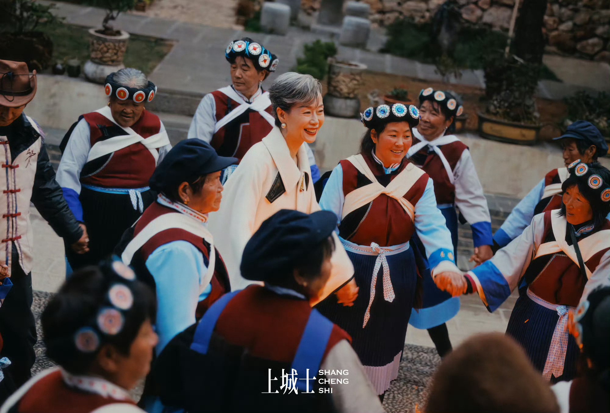 「上城士途中风物047 | 叶童」玉龙雪山，揽云，负雪，御风，望人间，被当地纳西