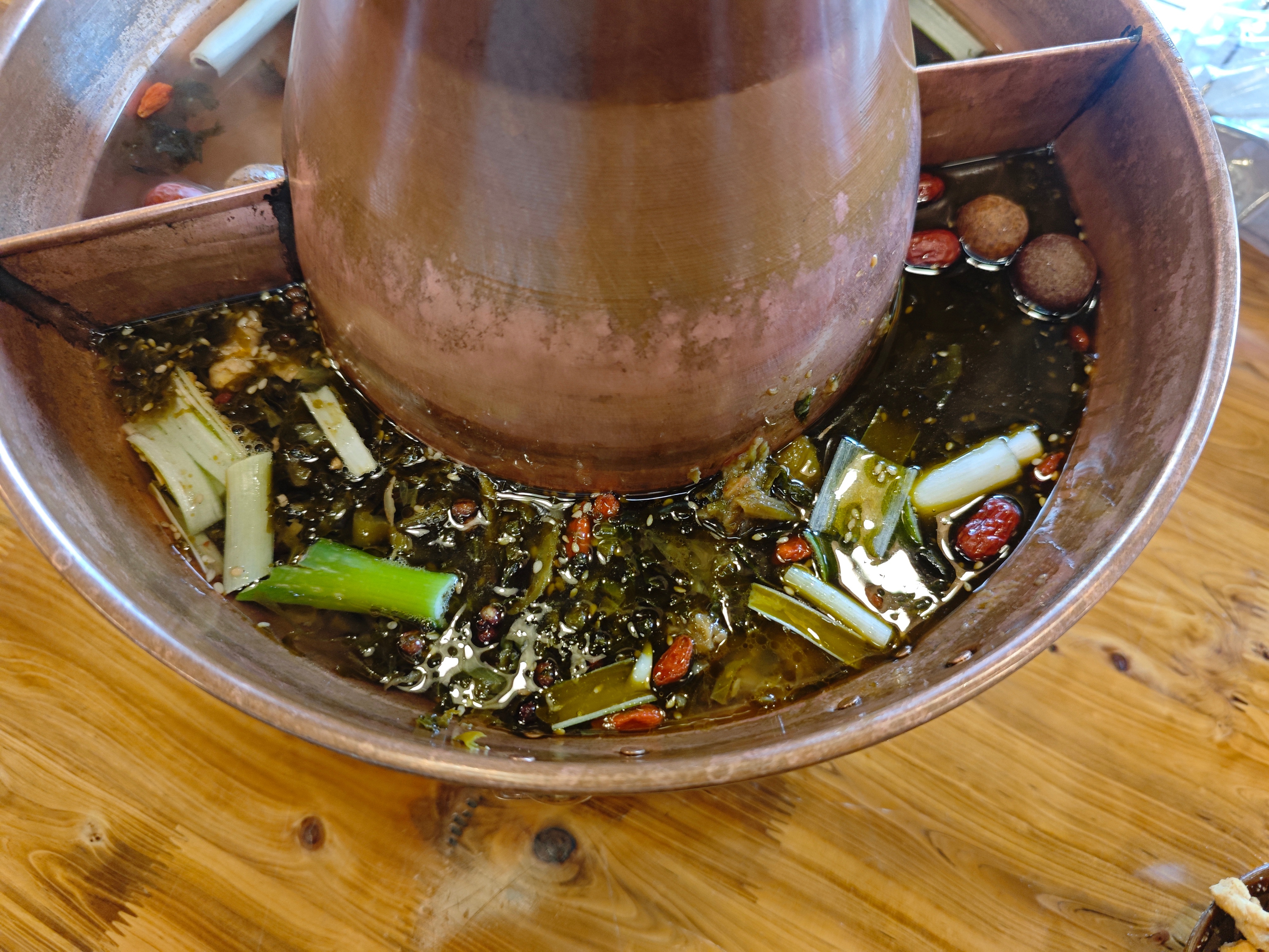 今天吃够了，披萨🍕，刷肉晚餐前，再跑一下；减点负担吧，给自己一点安慰，放心吃准