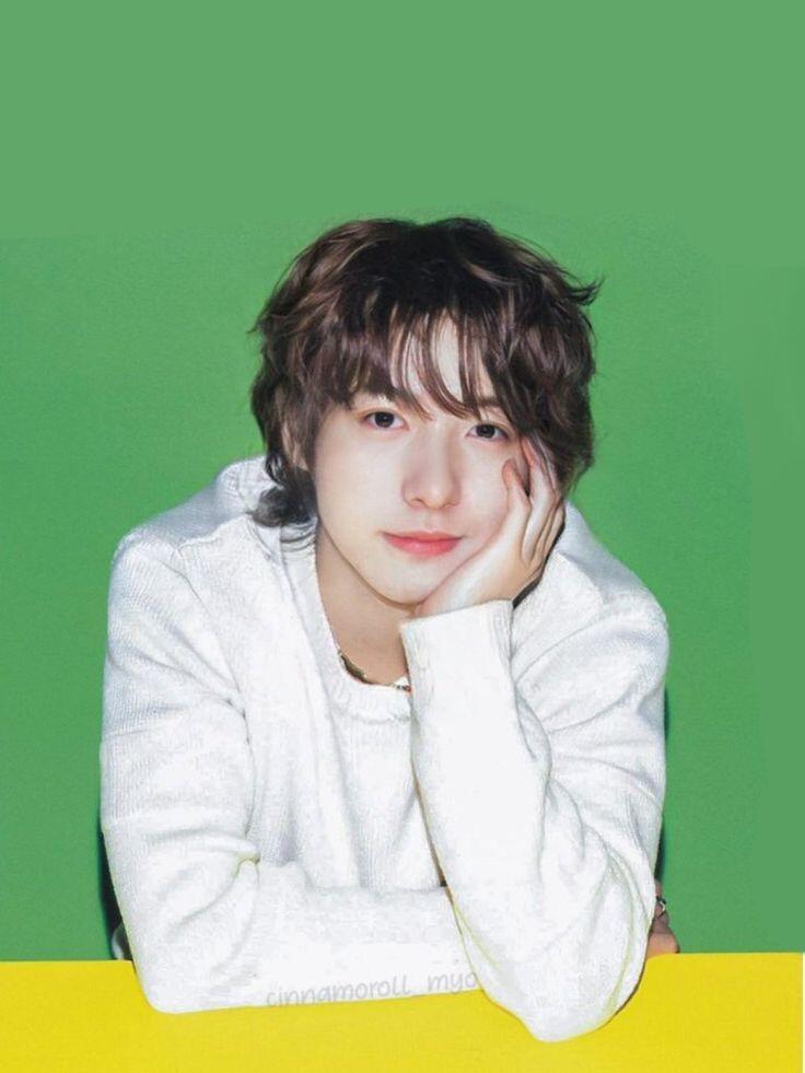 黄仁俊[超话]   hrj  黄仁俊 ✨明眸皓齿 