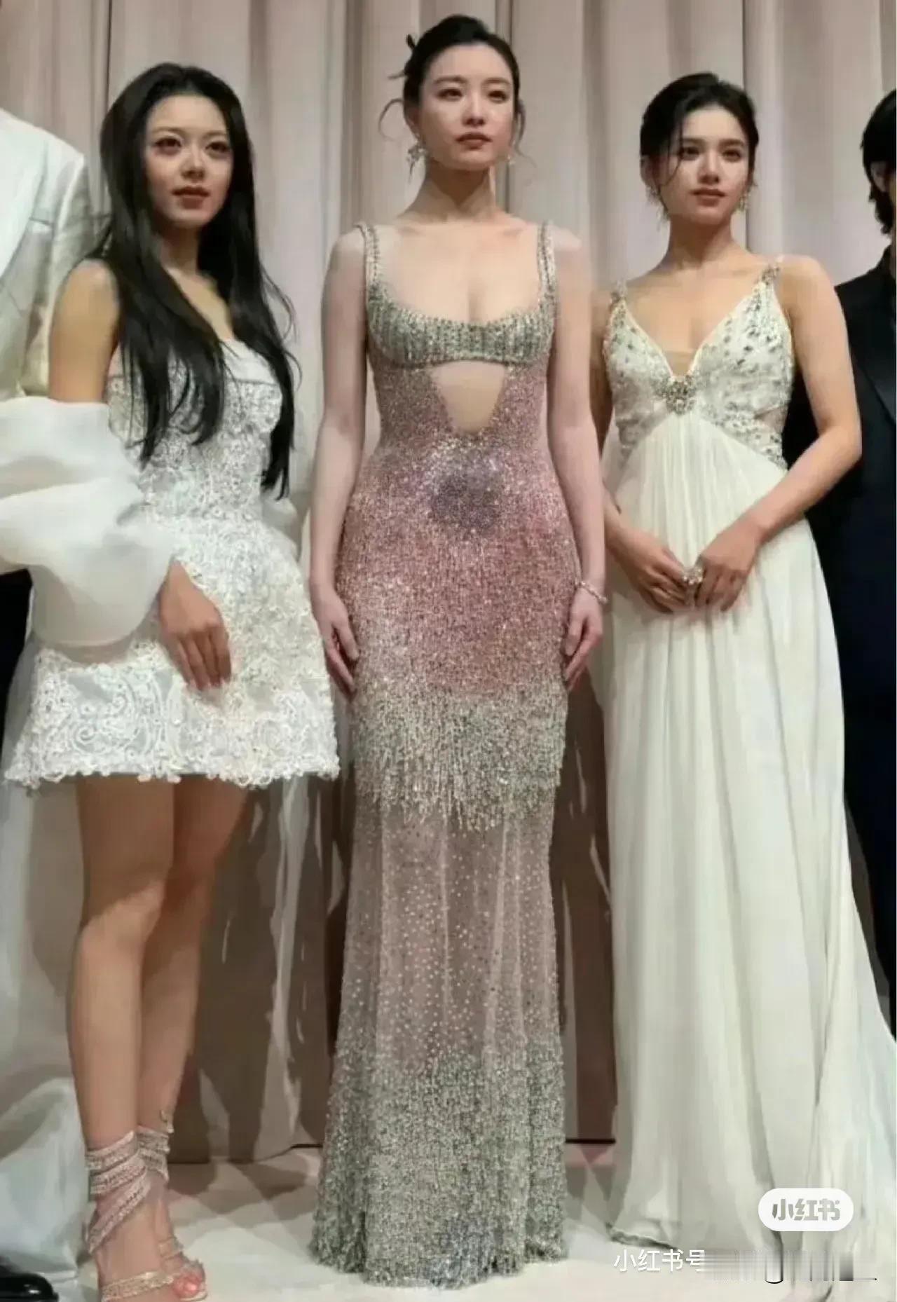 赵今麦输惨了！
在气质面前，年轻只是个借口！